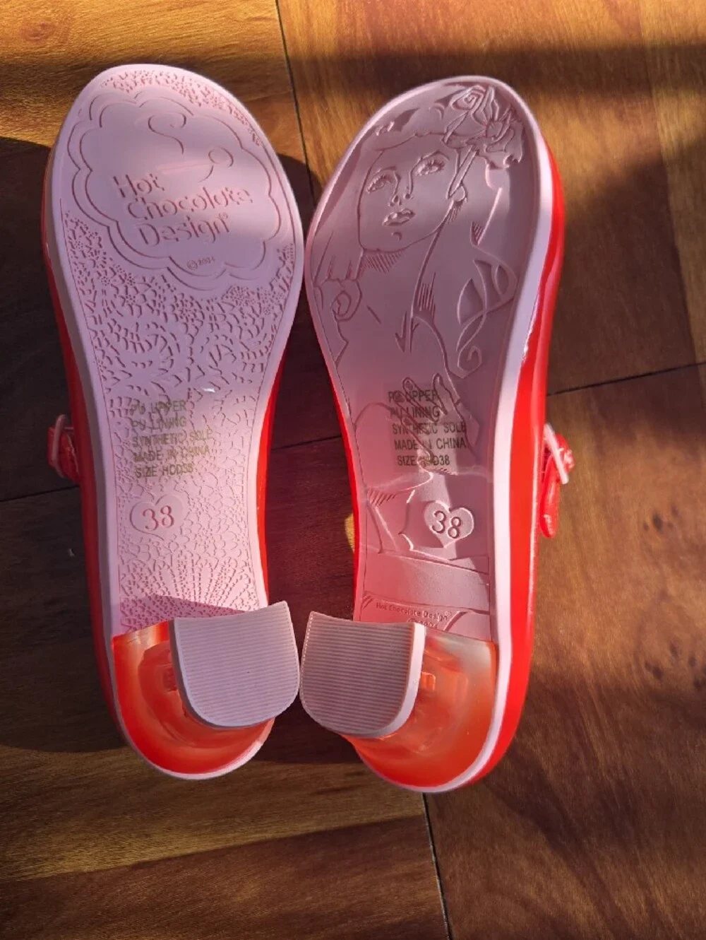 Hot Chocolate Design Red Patent Mary Jane Heels / Heart Accent - Women Sz 38/8
